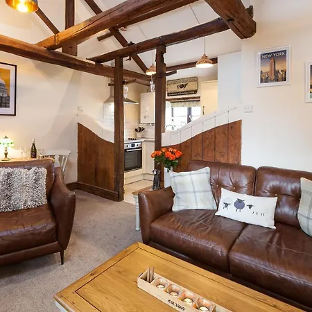 Skipbridge Farm * Green Hammerton