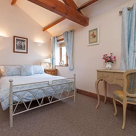 Skipbridge Farm * Green Hammerton